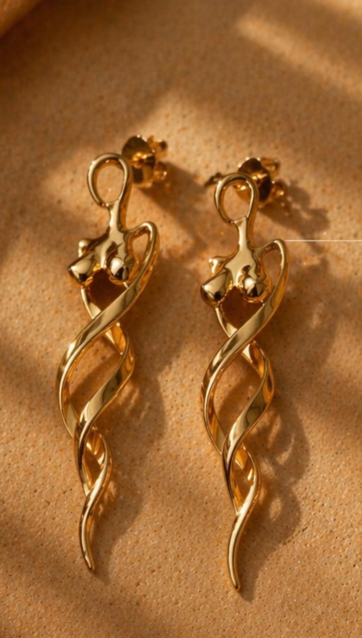 THE BECOMING EARRINGS